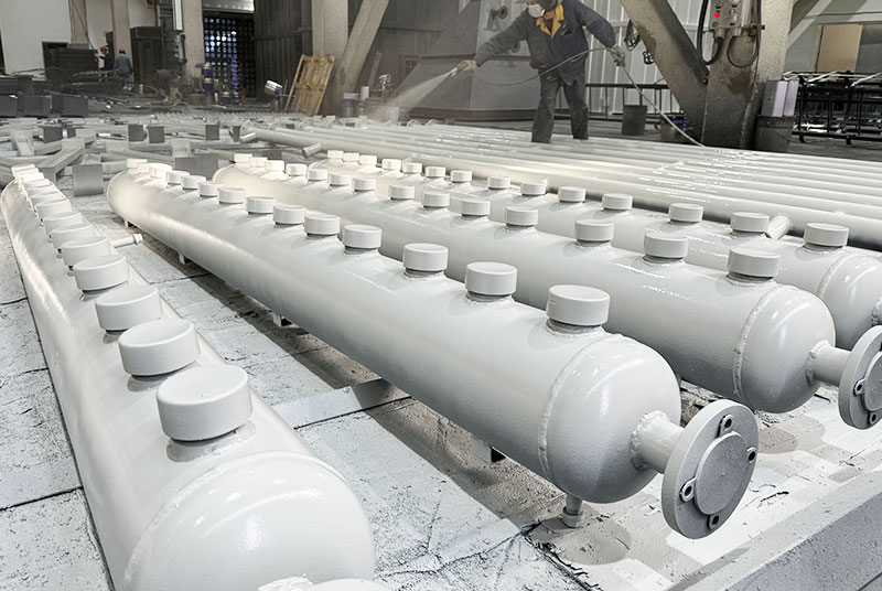 氟碳漆应该喷涂几遍？影响氟碳漆喷涂遍数的因素有哪些？